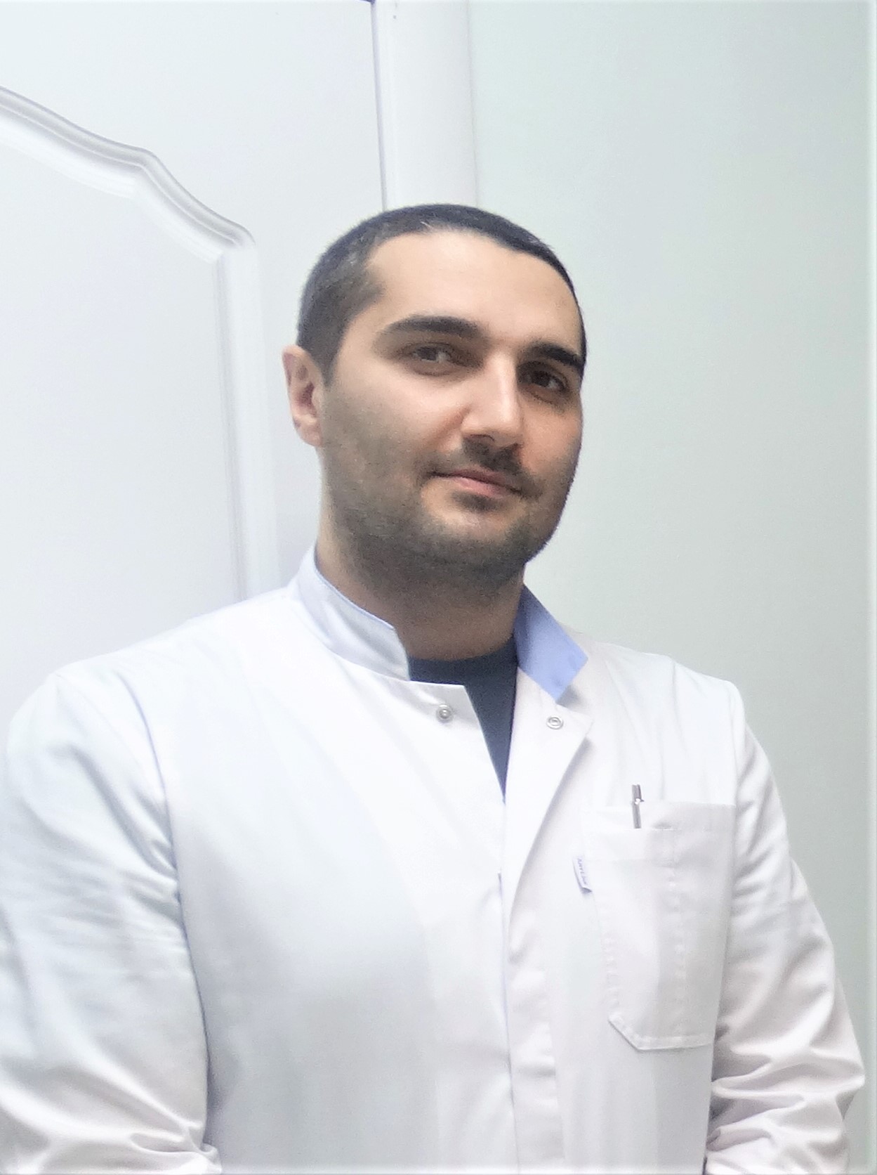 Муканян Севак Суренович врач невролог